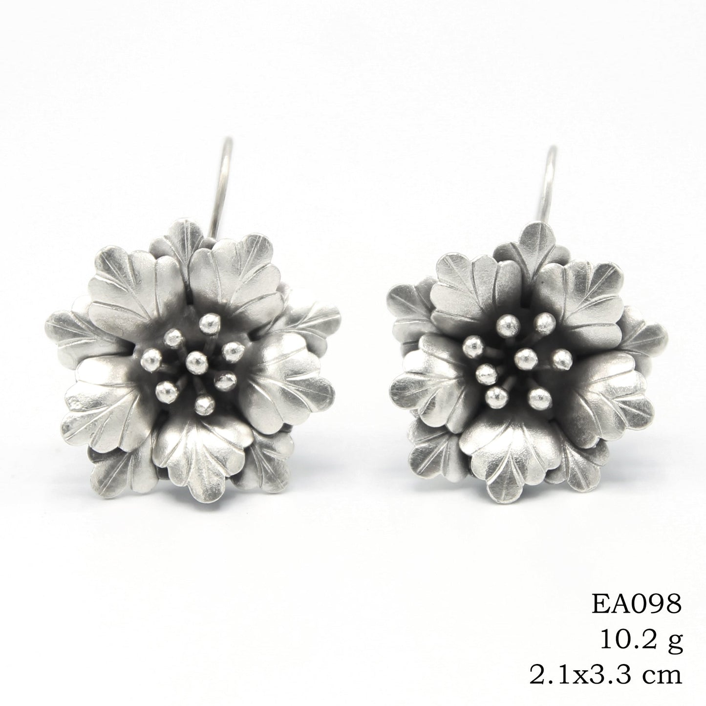 Flower blooms that never fade. Flower earrings.