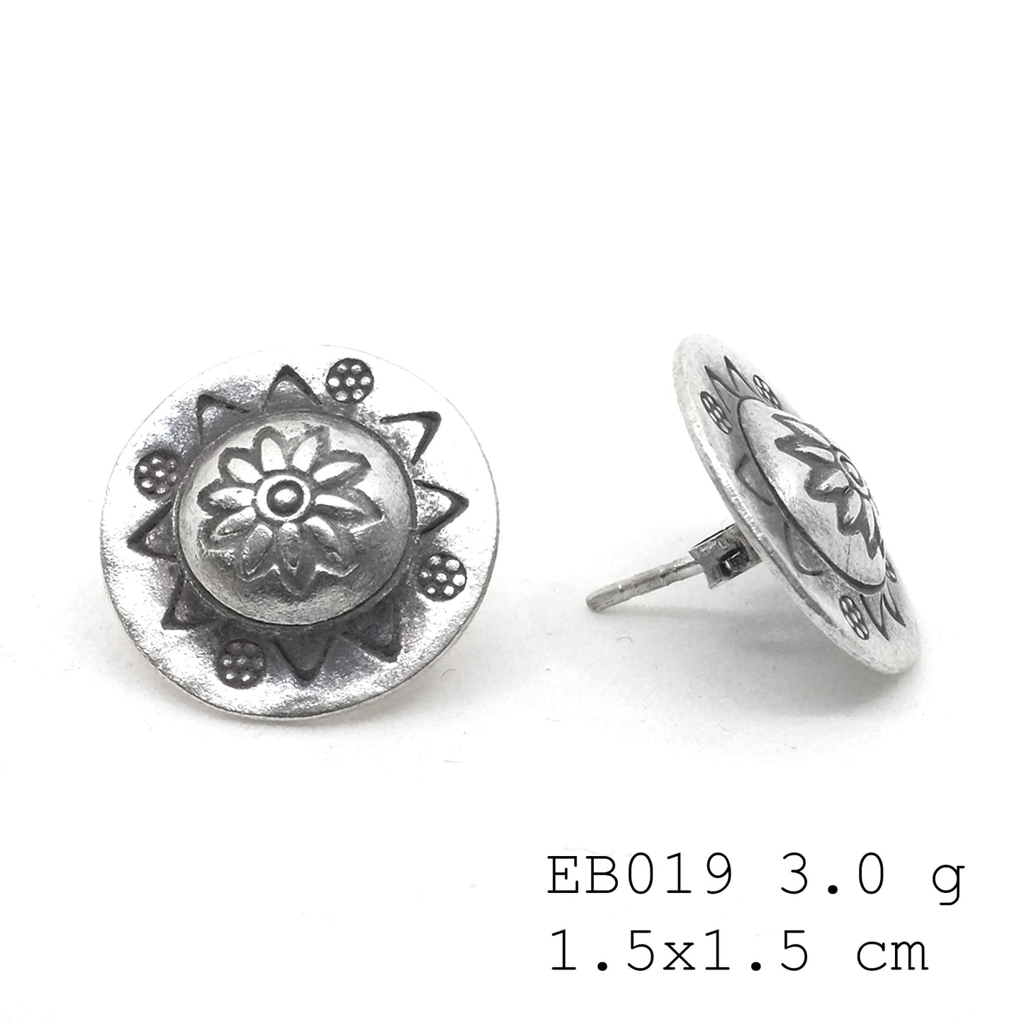 The sweetest handmade silver gifts. Handmade earrings.