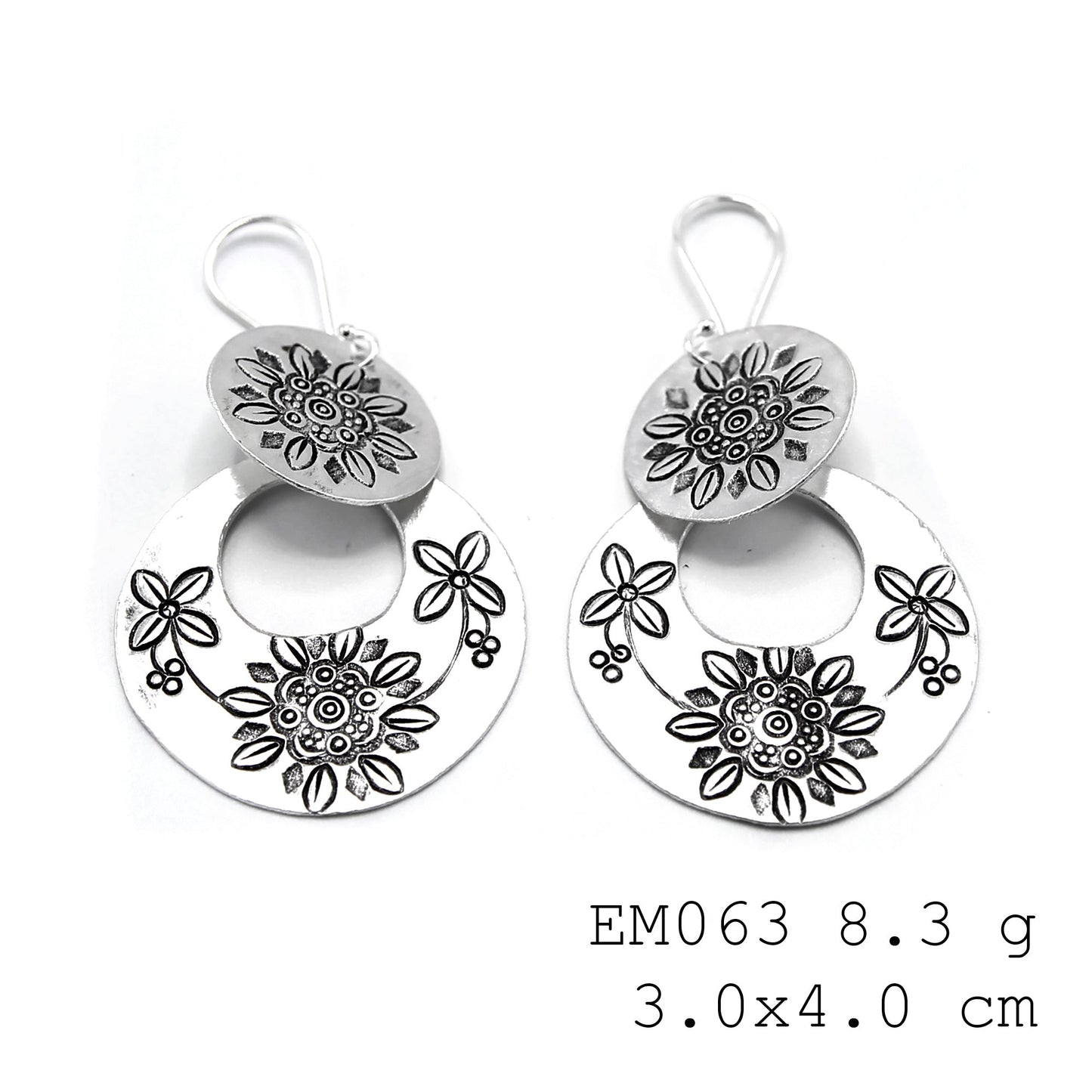 Hand-forged perfection: These are the ultimate silver earrings.