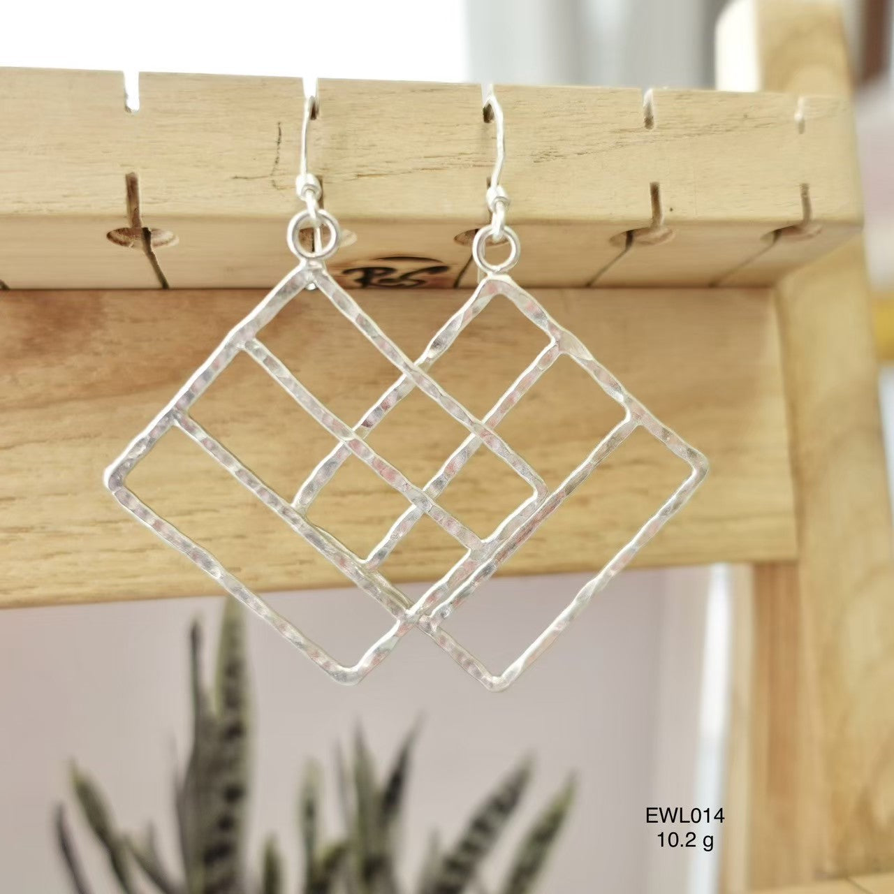 Effortless beauty, every time. Silver Earrings. handmade silver jewelry Thailand