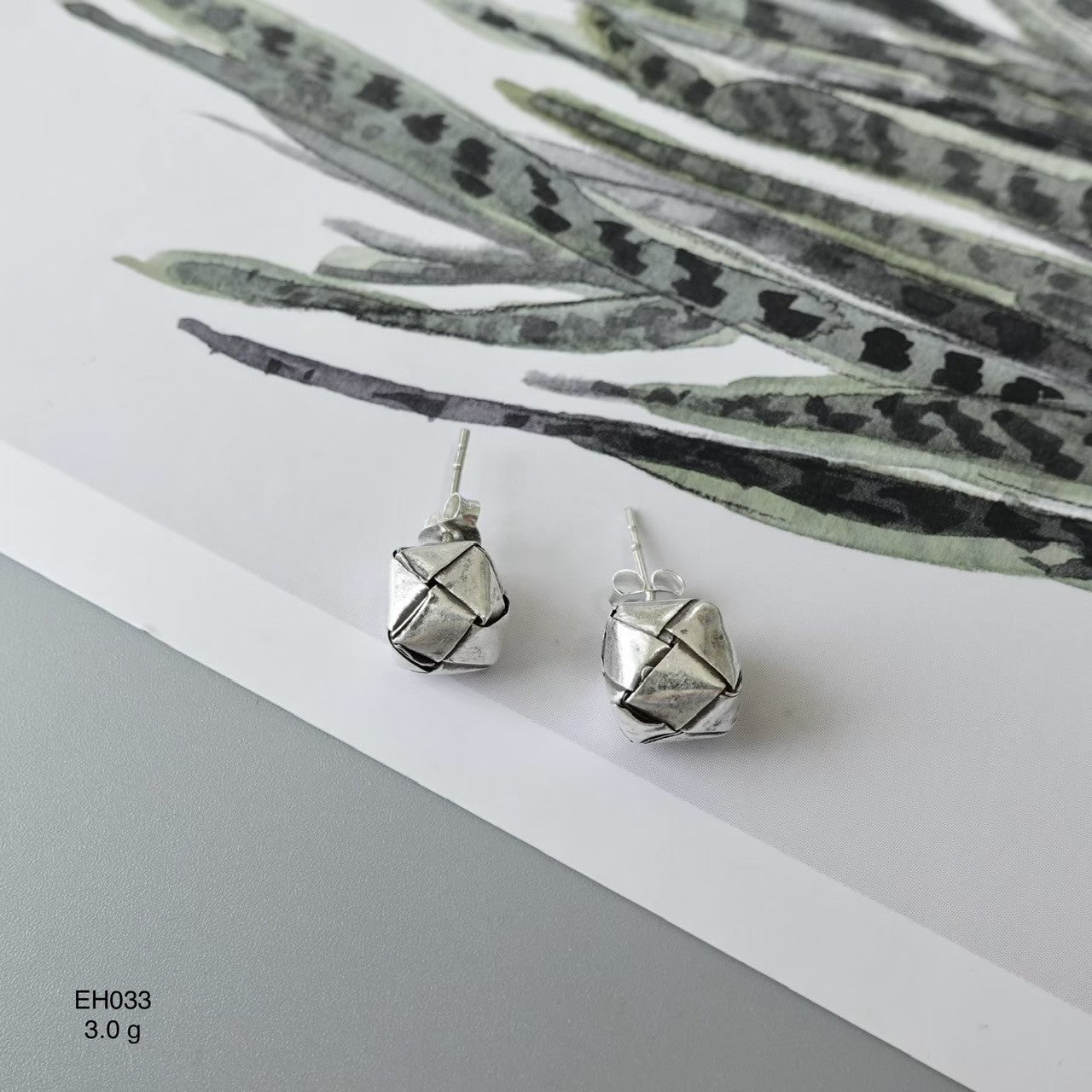 Unique 98-99% pure silver earrings. handmade silver jewelry Thailand