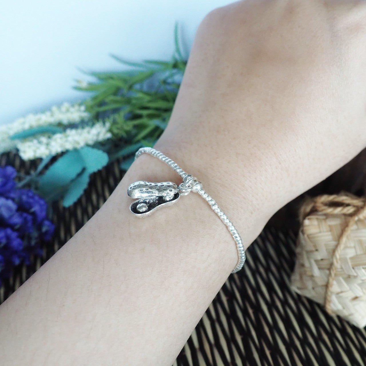 Grace in Silver: Classic Bracelet Design