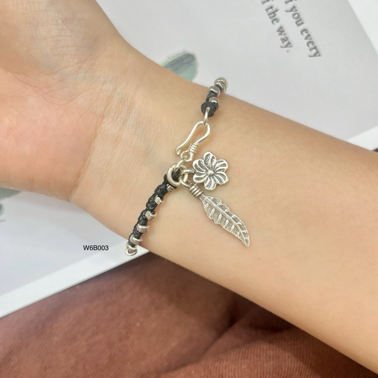 Luxury meets savings – silver bracelet on sale now!