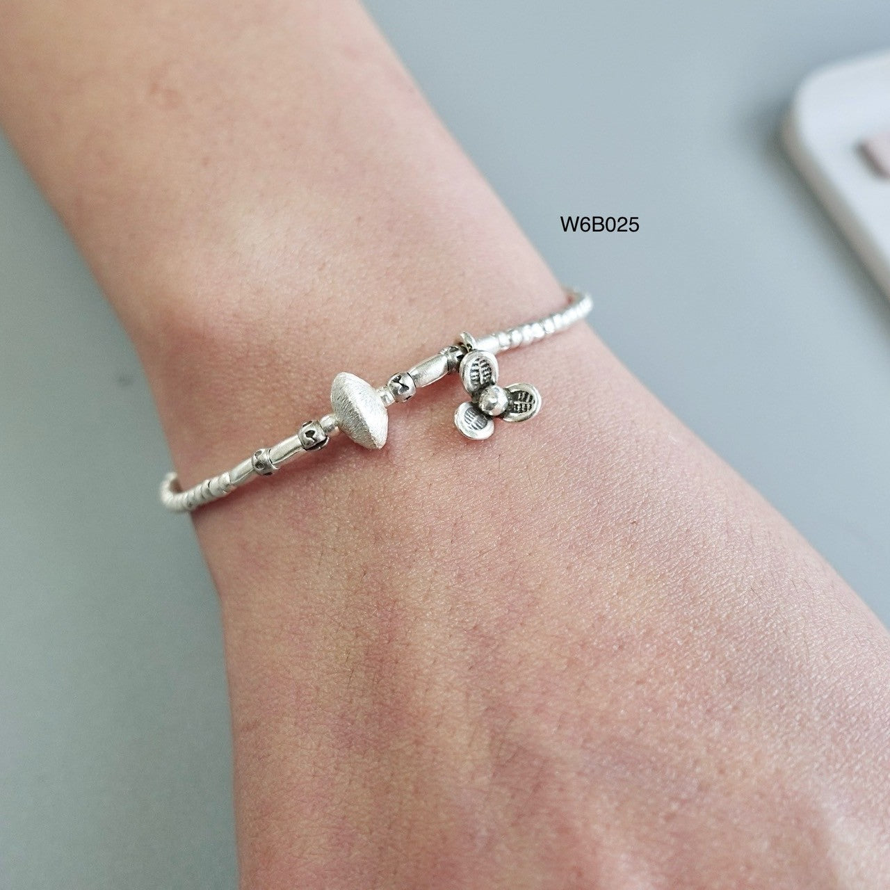 Refined, radiant, and now reduced — shop the silver bracelet sale today.