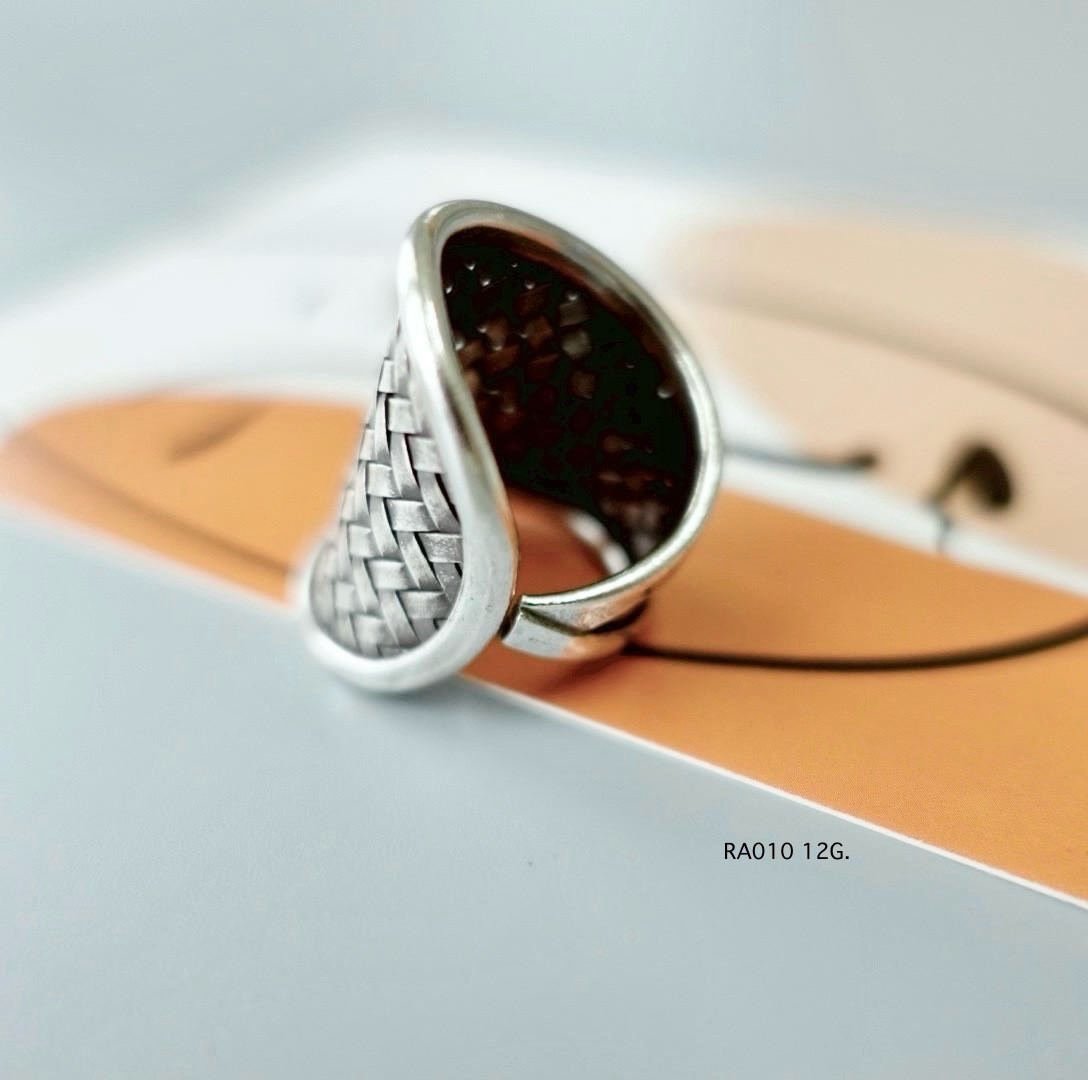 Timeless shine. Wear silver ring.