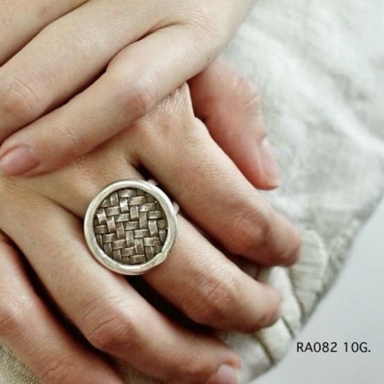 Shine with pure silver ring.