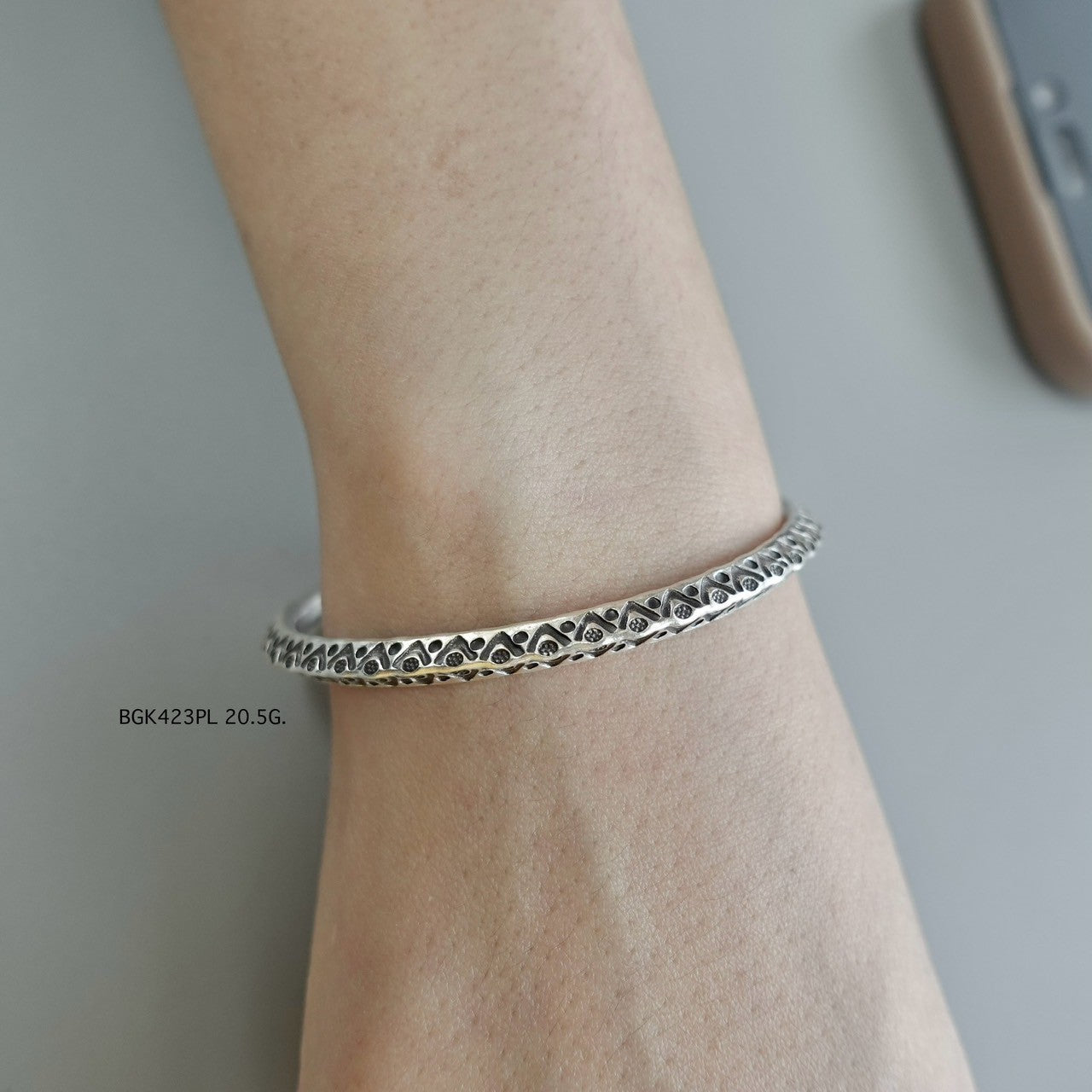 Gentle shine, bold spirit — bangle love.