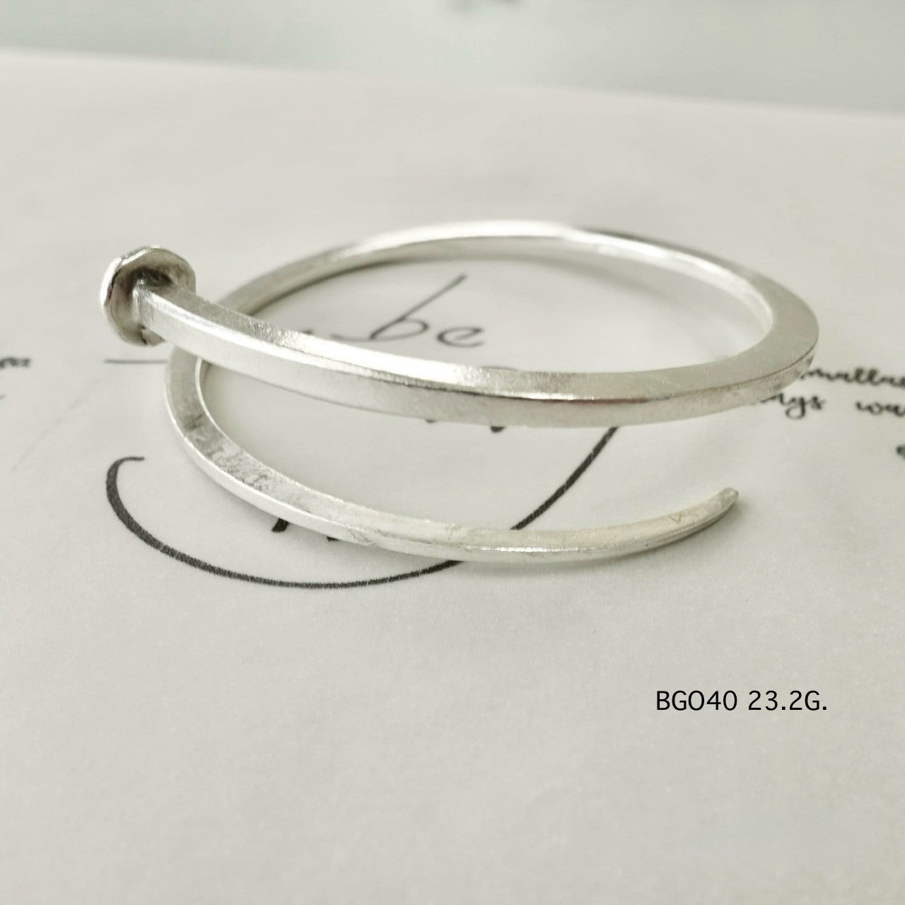 Handmade silver bangle. Pure silver. Pure style.