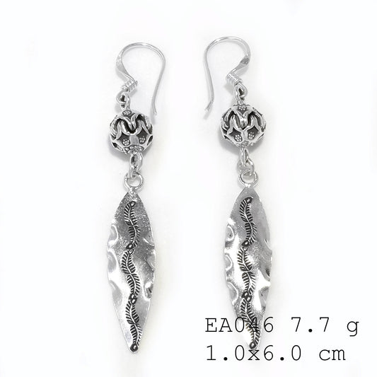 Intricate detail, lasting style. Flower earrings.
