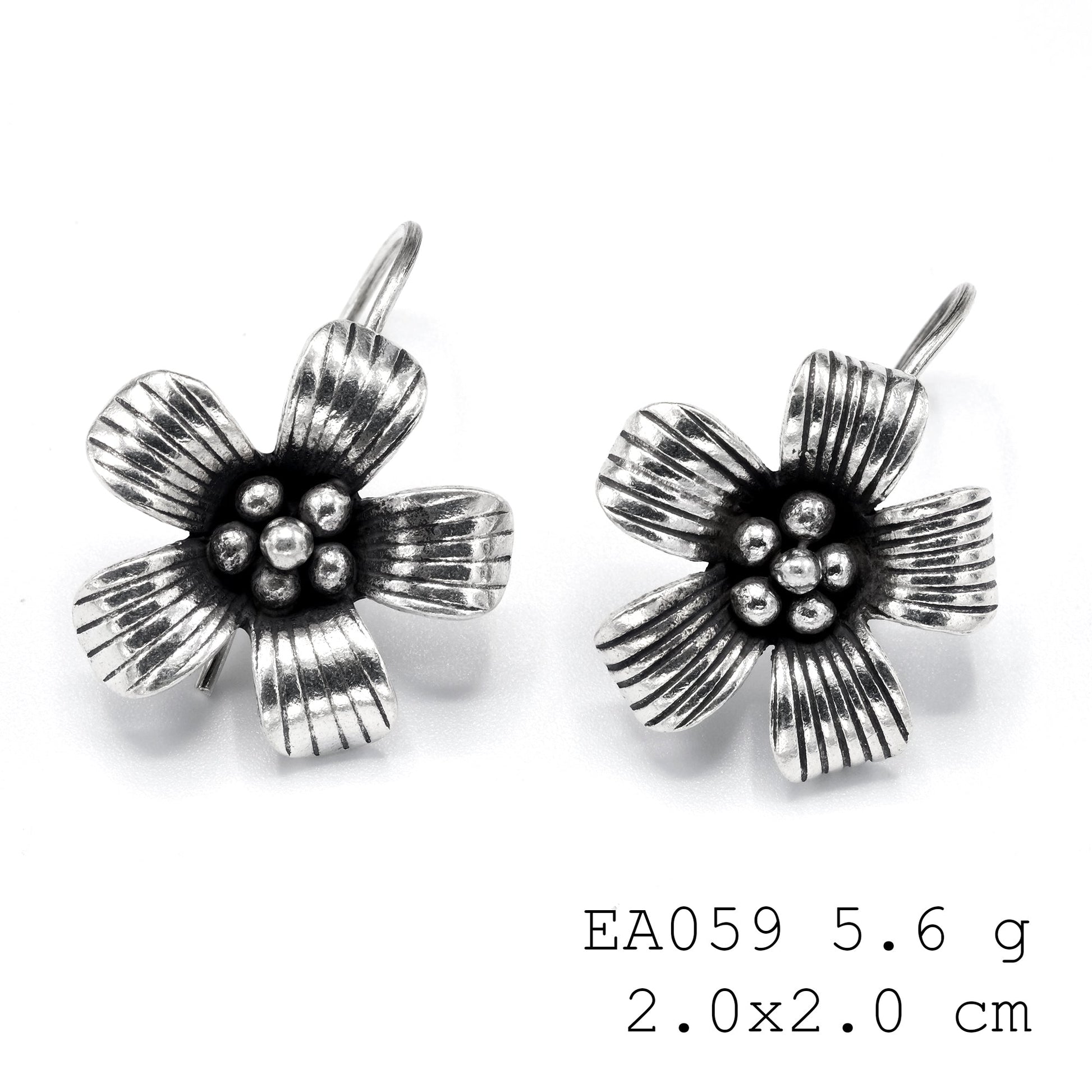 Made to last, made by hand. Flower earrings.