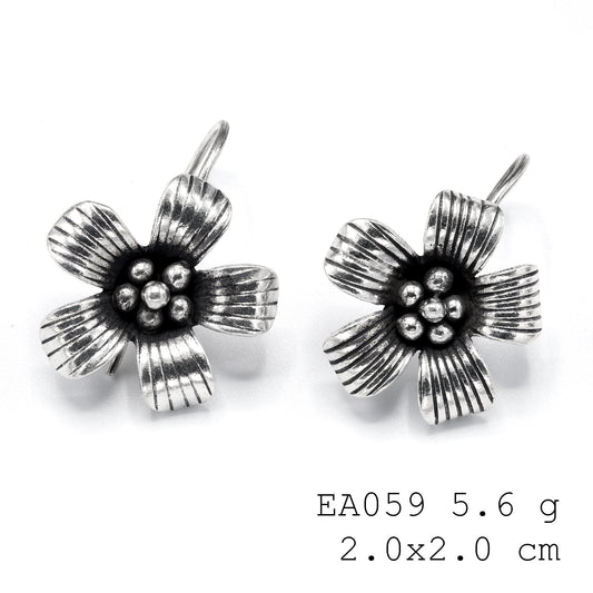 Made to last, made by hand. Flower earrings.