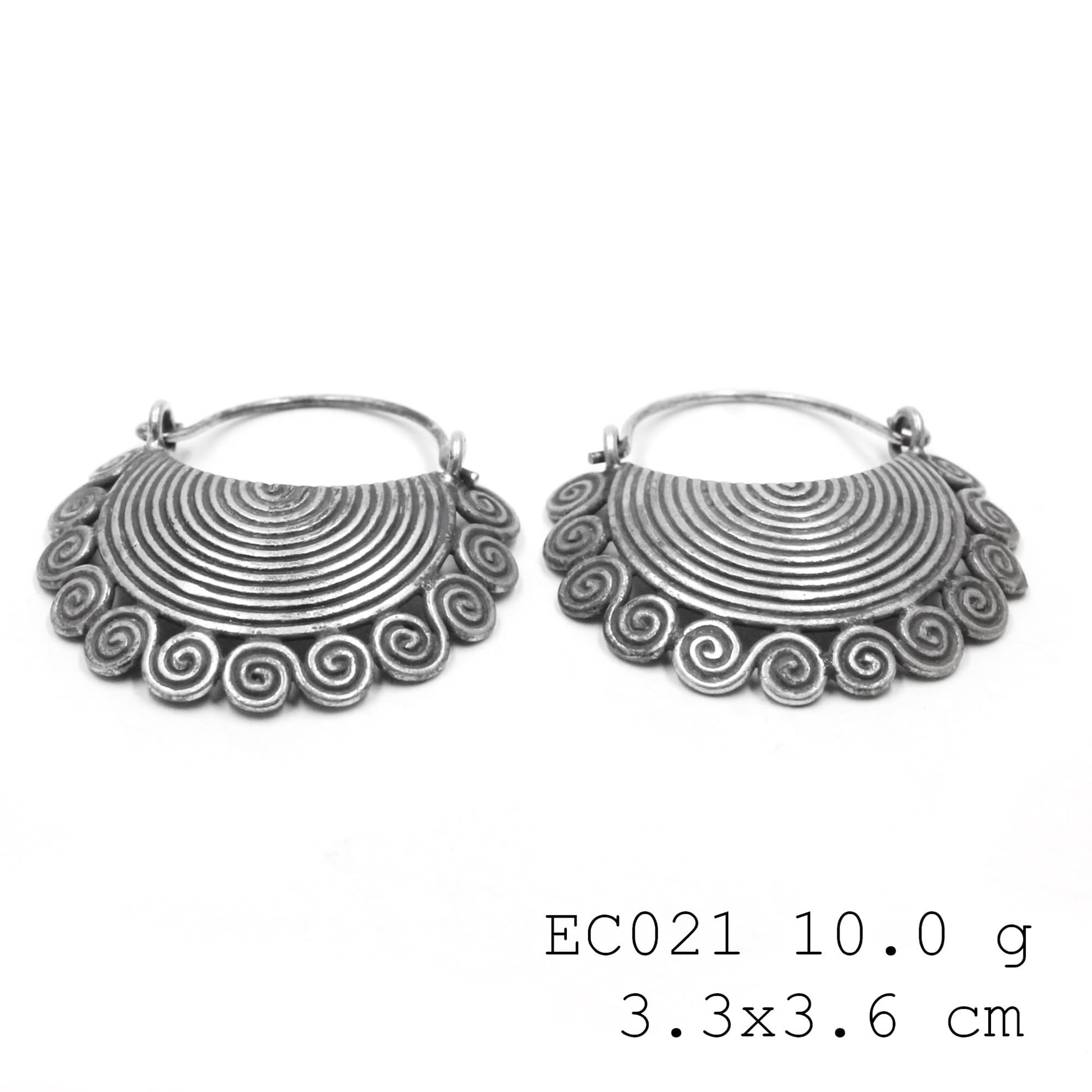Adorably unique. Snail Coin silver earrings.