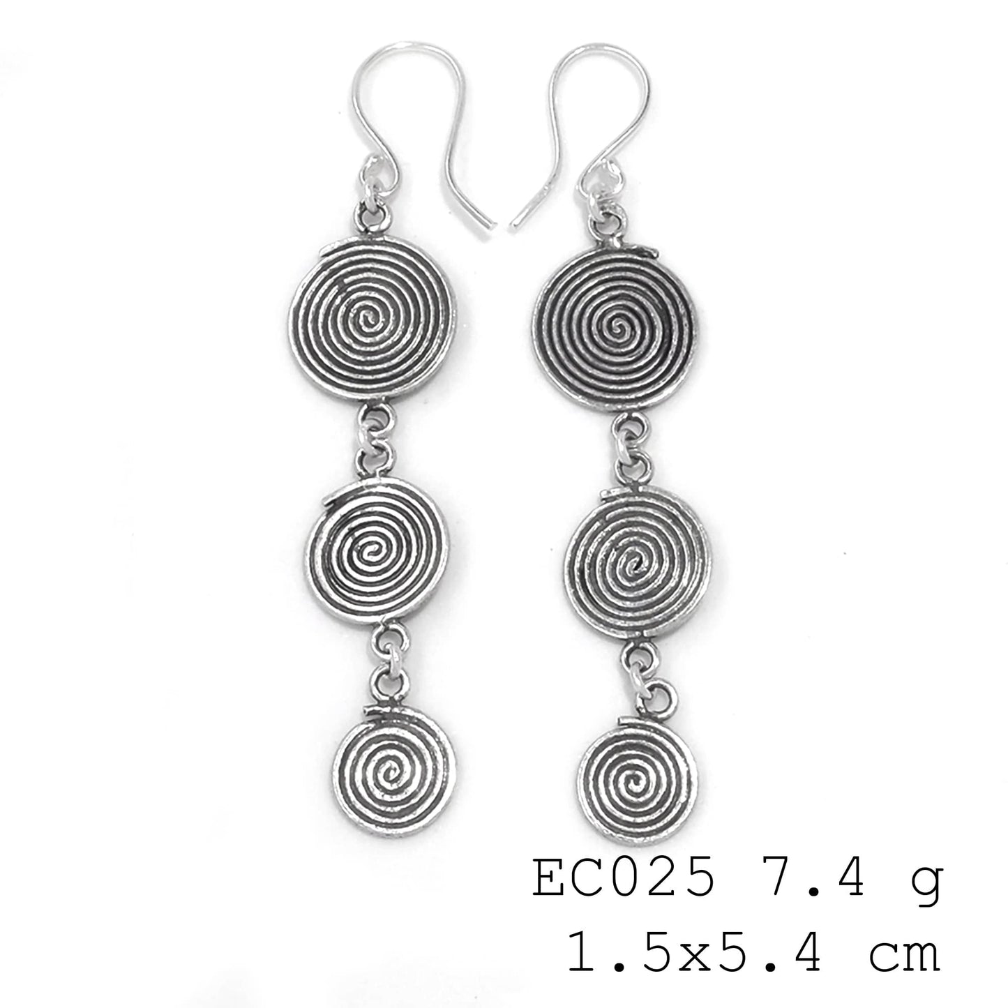 Trails of beauty. Snail Coin silver earrings.