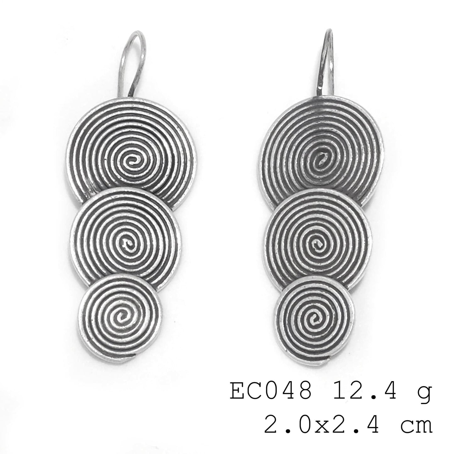 Your secret garden accessory. Silver earrings.
