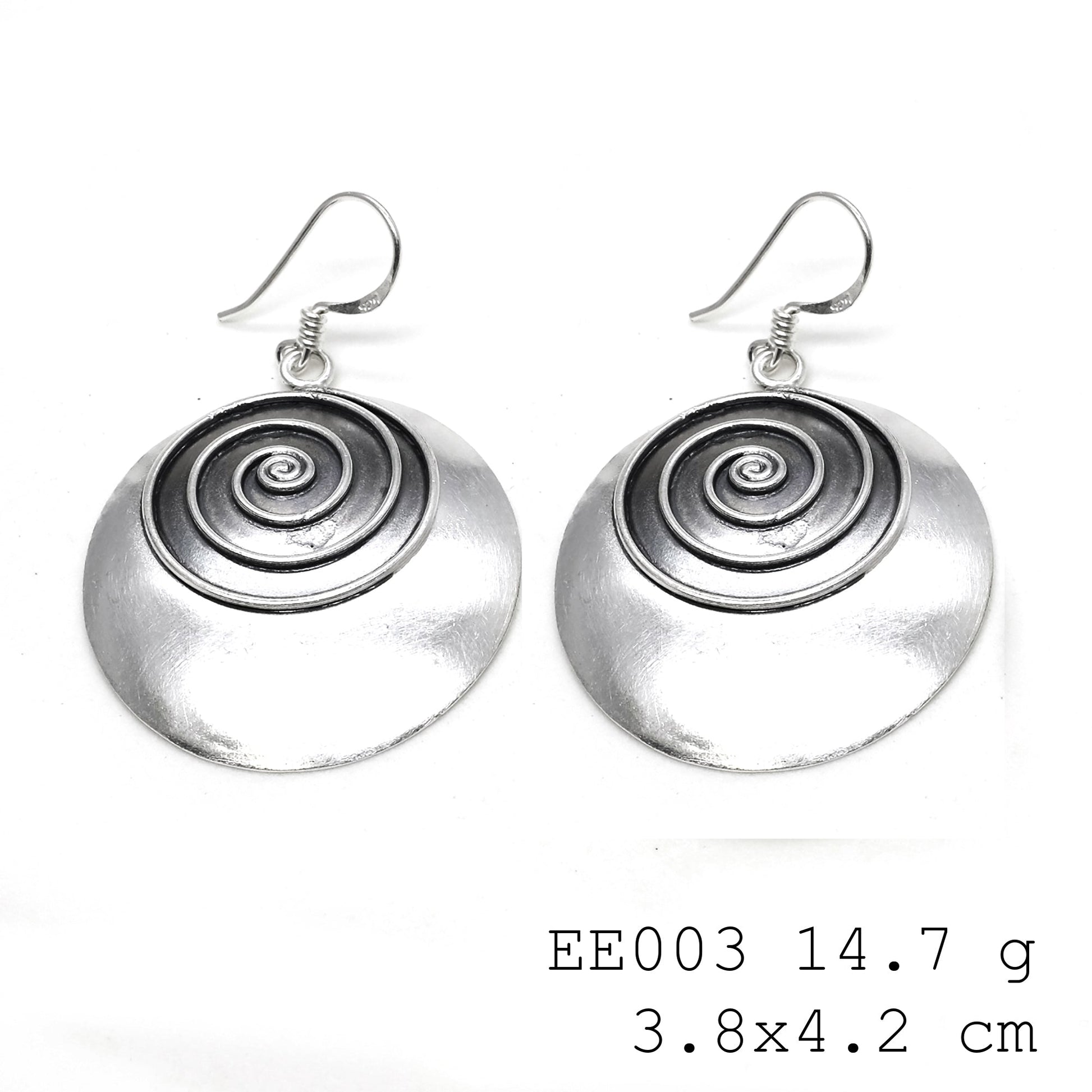 The perfect geometric statement. Gorgeous silver earrings.