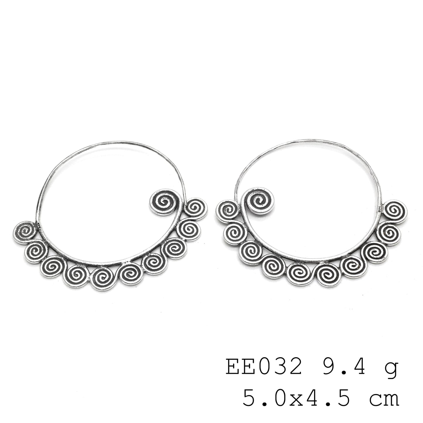 The spiral trend you need. These silver earrings are everything.