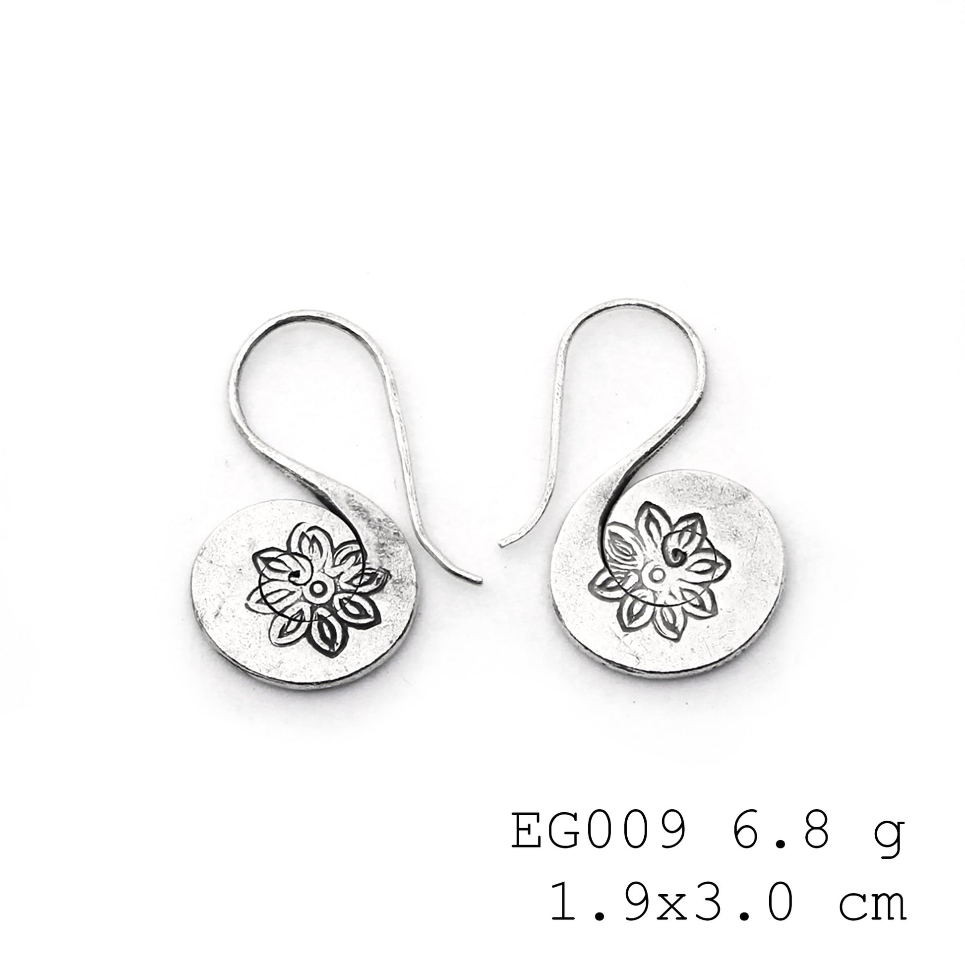 Feel the quality of these pure silver earrings.