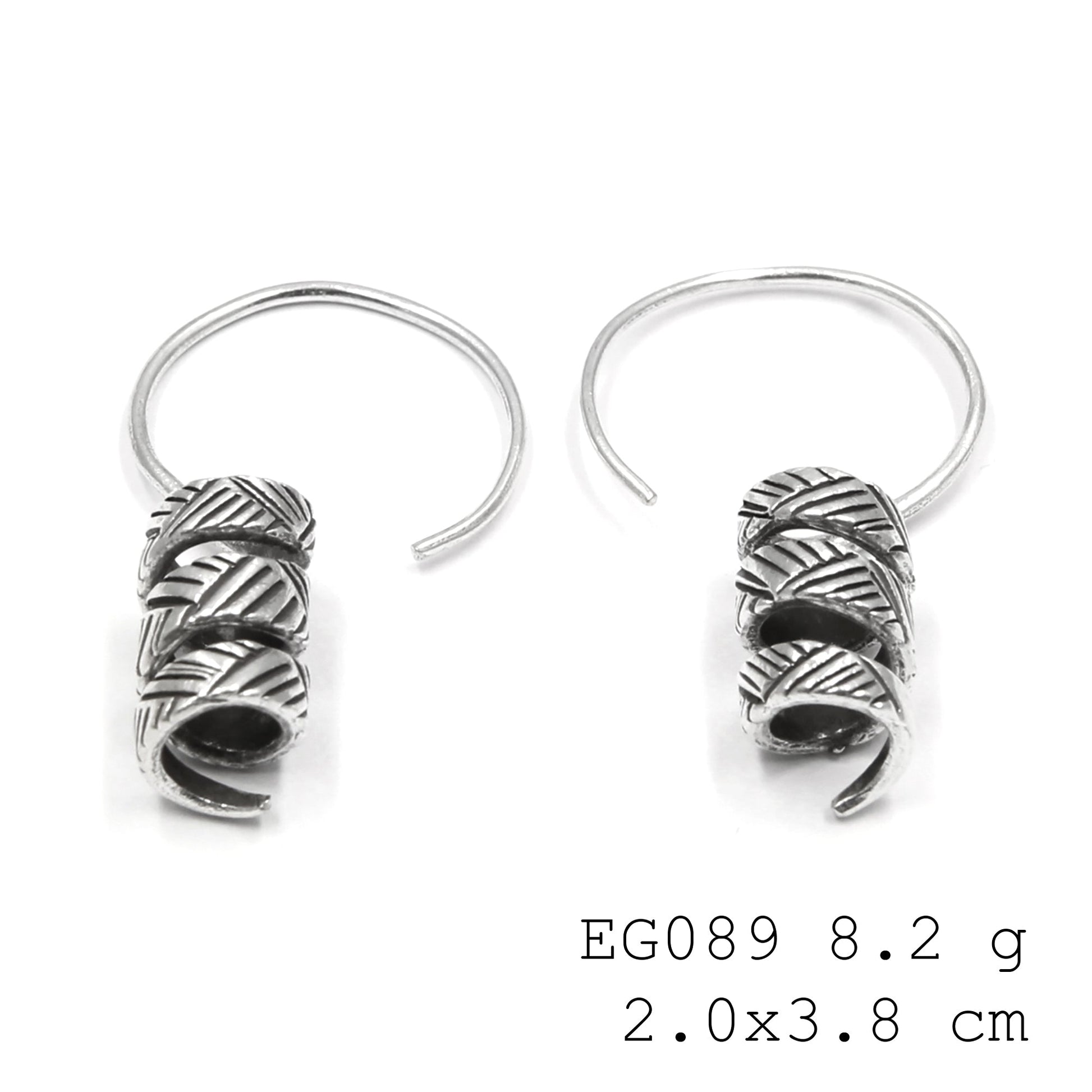 Clean aesthetics in every silver earrings pair.