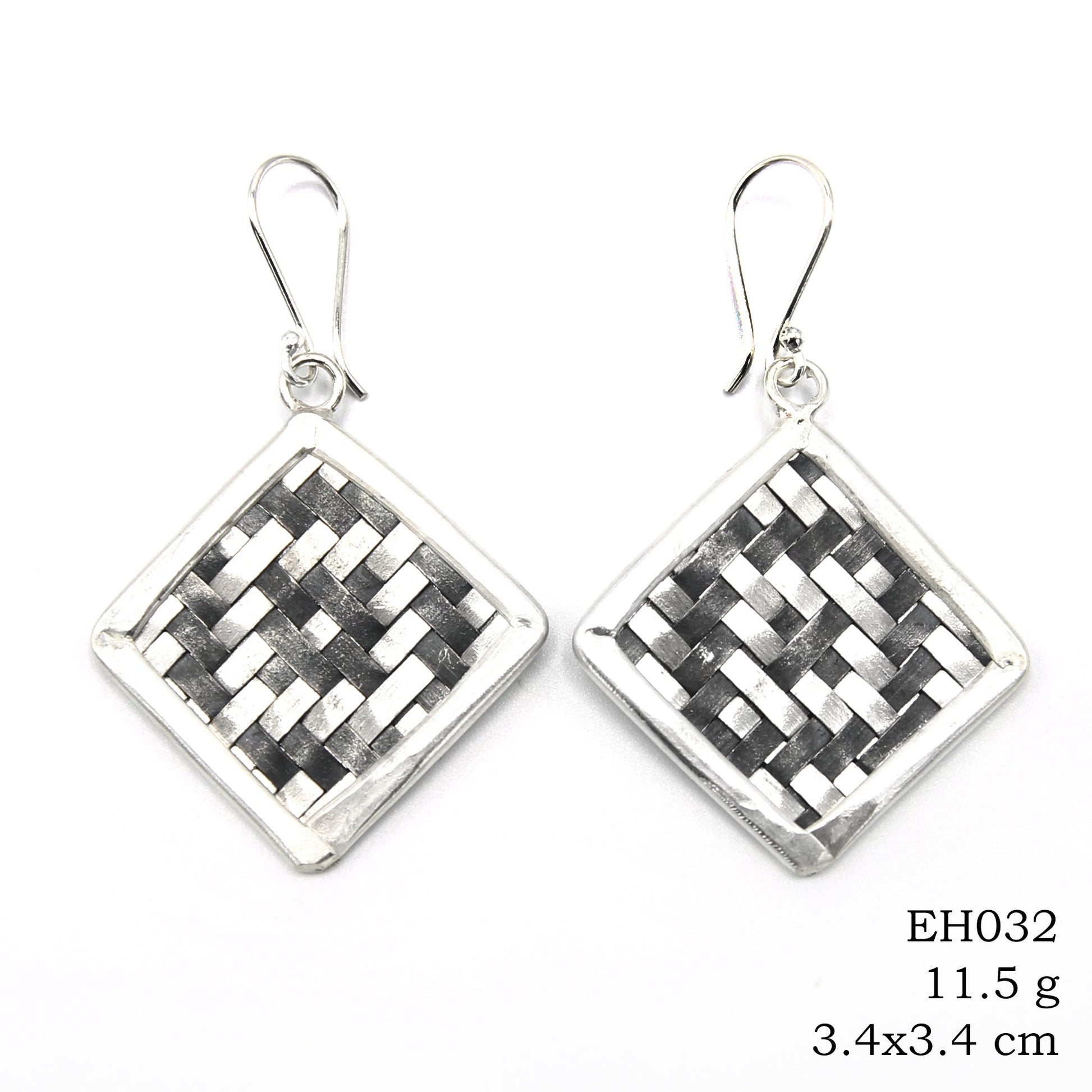 Your daily dose of woven silver earrings.