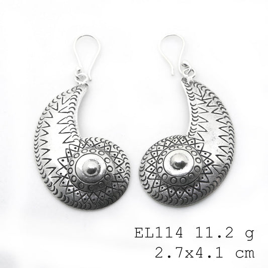 Pure silver perfection in these silver earrings.