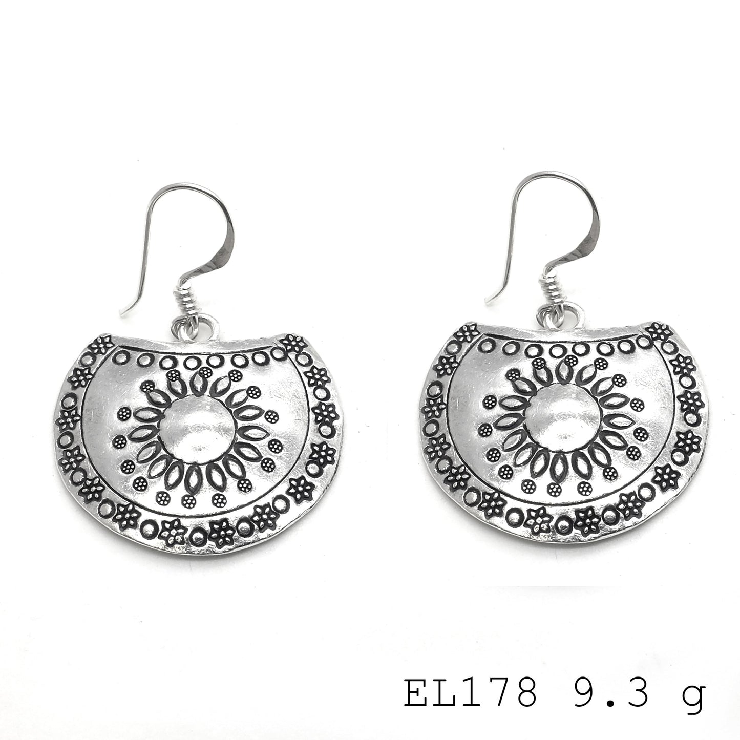 Quality you can feel in these silver earrings.