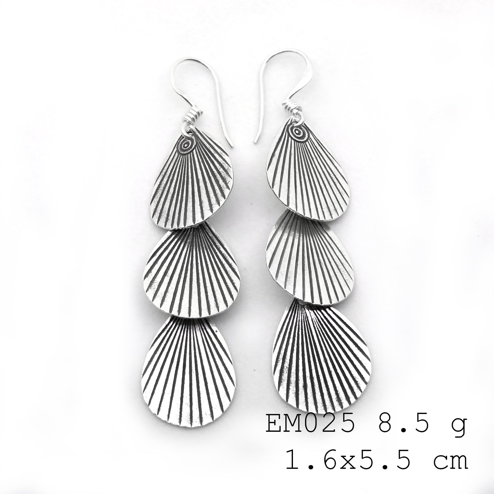Not your average jewelry. Discover 98% pure silver earrings.