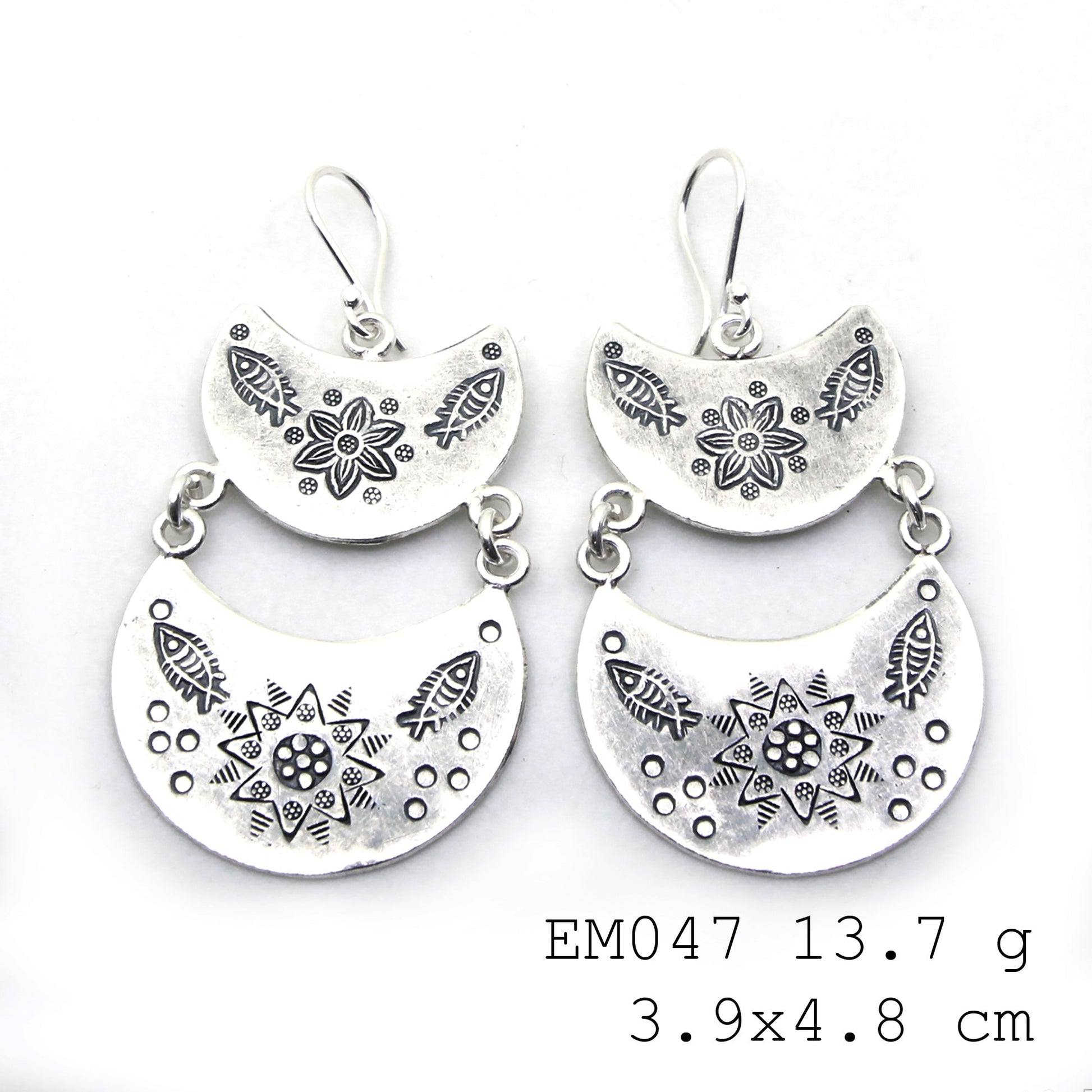Premium 98% quality silver earrings.