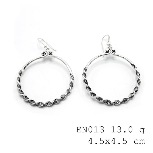 Pure silver luxury: Get your unique handmade silver earrings today.