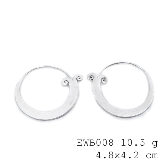 Art you can wear: Our handmade white line snail silver earrings.