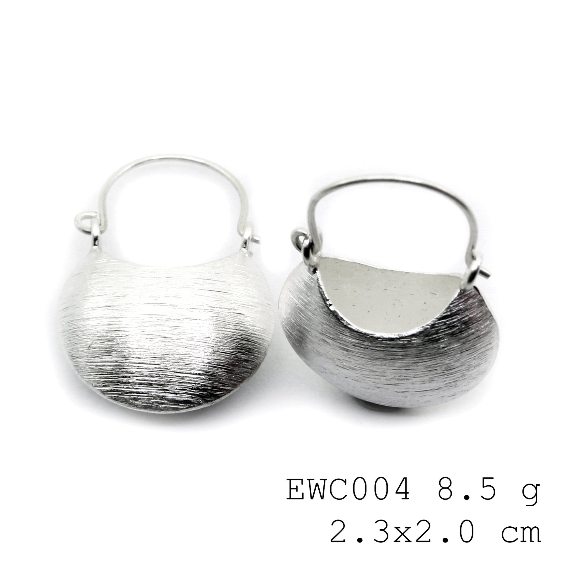 Handcrafted perfection! Get your white bag shape silver earrings now.