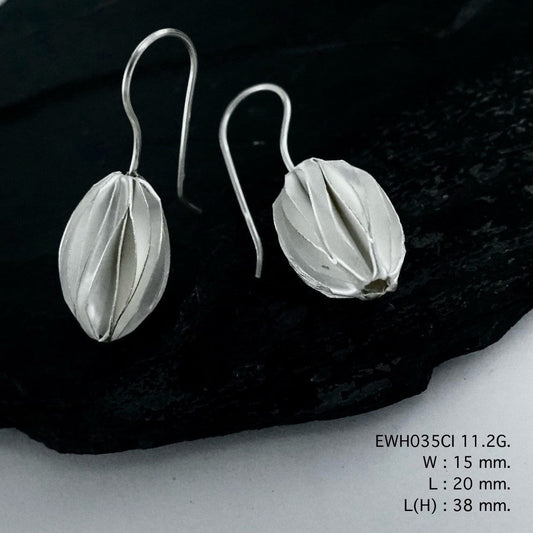 Nature meets luxury! Shop our 98% pure bird's nest silver earrings.