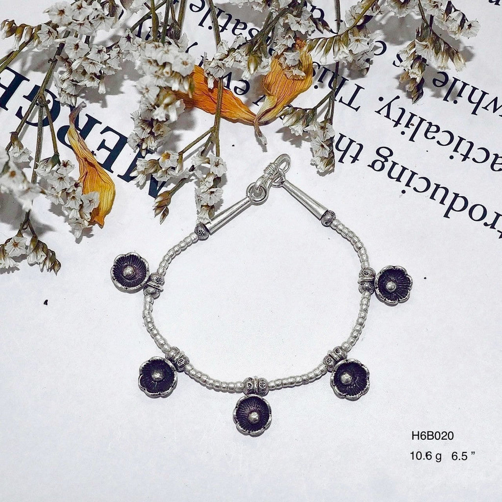 Hand-Forged 98% Pure Silver Bracelet - Timeless Design