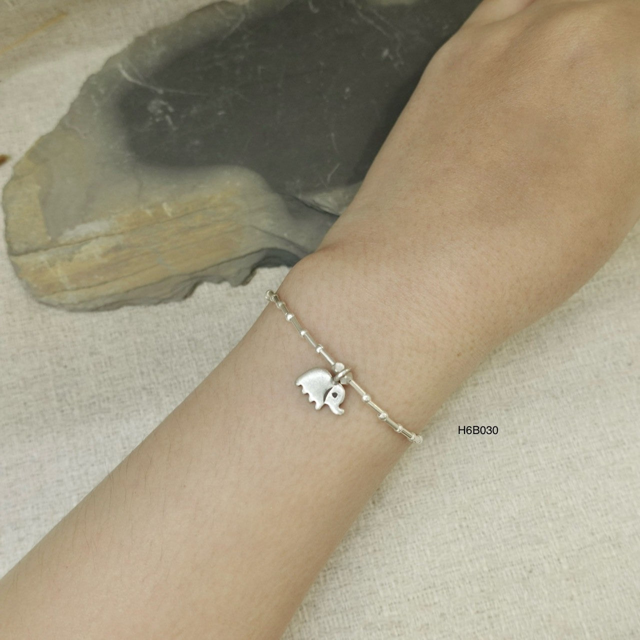 Sophisticated Silver Bracelet in 98% Pure Handmade Silver