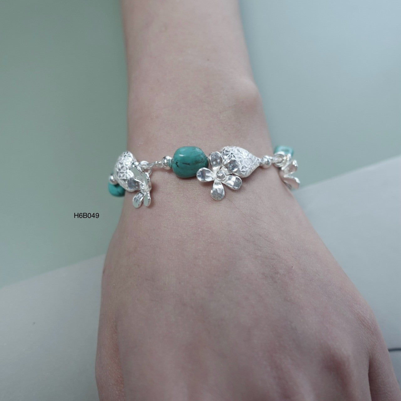 Boho-Style 98% Pure Silver Bracelet - Hand-Carved