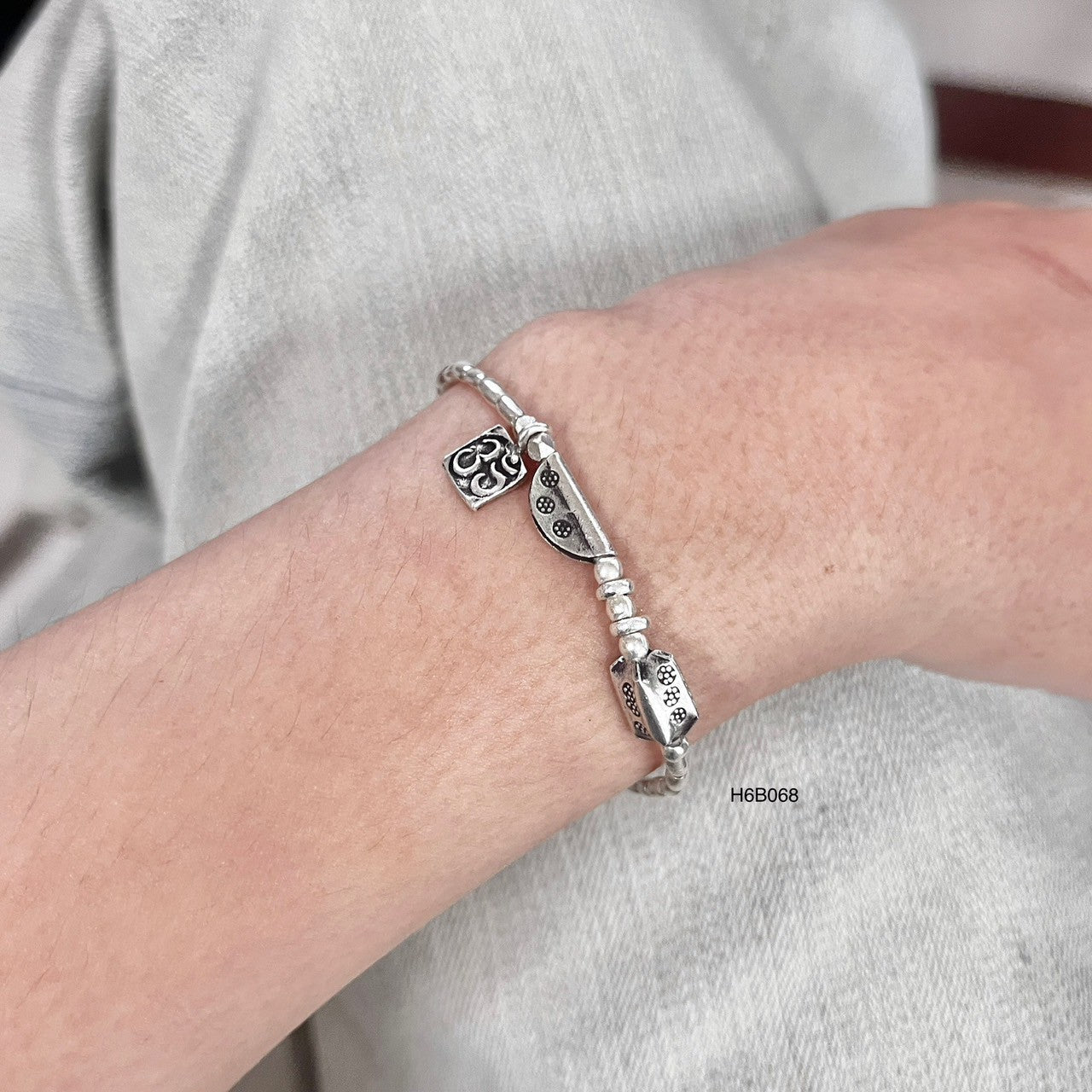 Exquisite 98% Pure Silver Bracelet - Artisan Handmade Finish