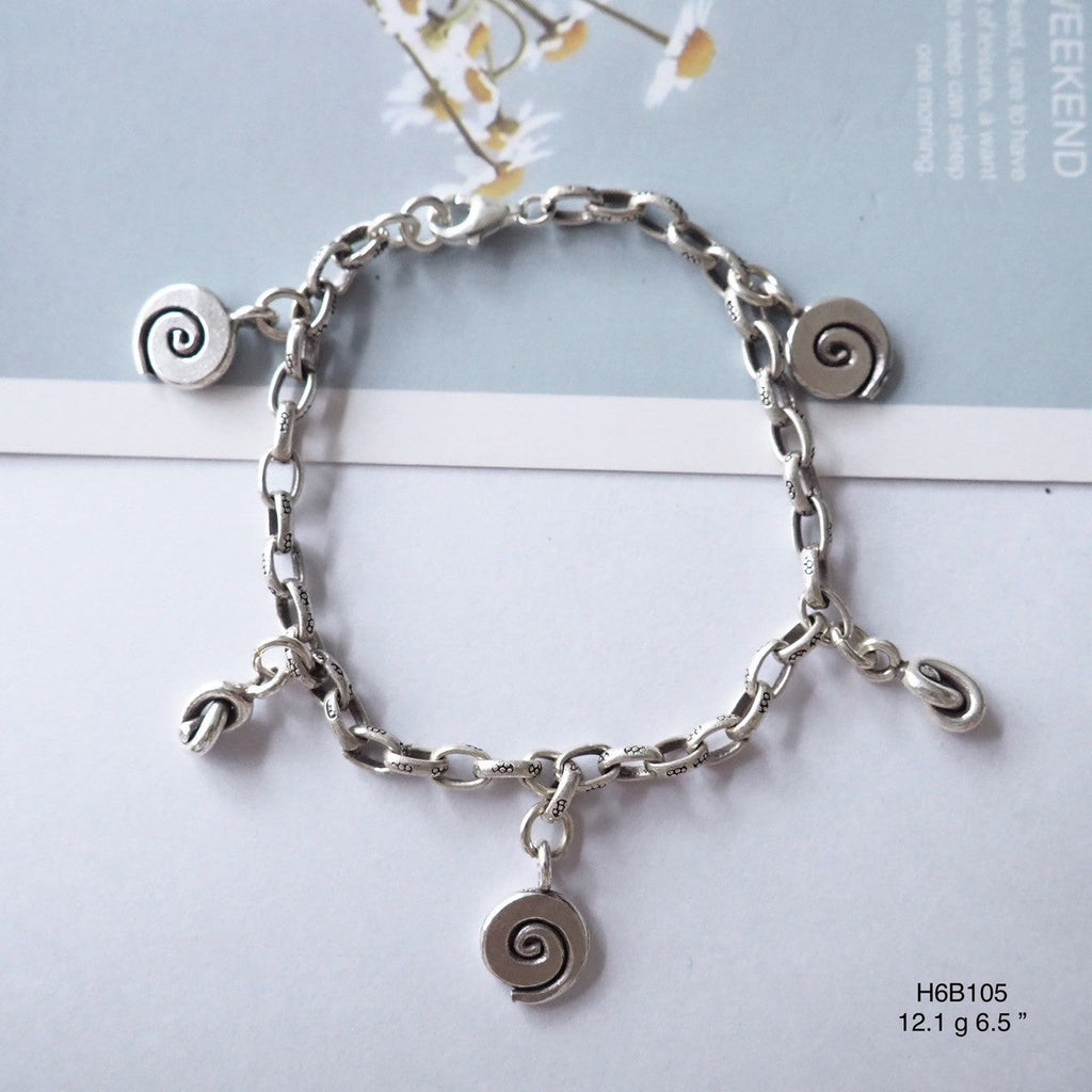 More silver, more shine. Get the 98% silver bracelet now.