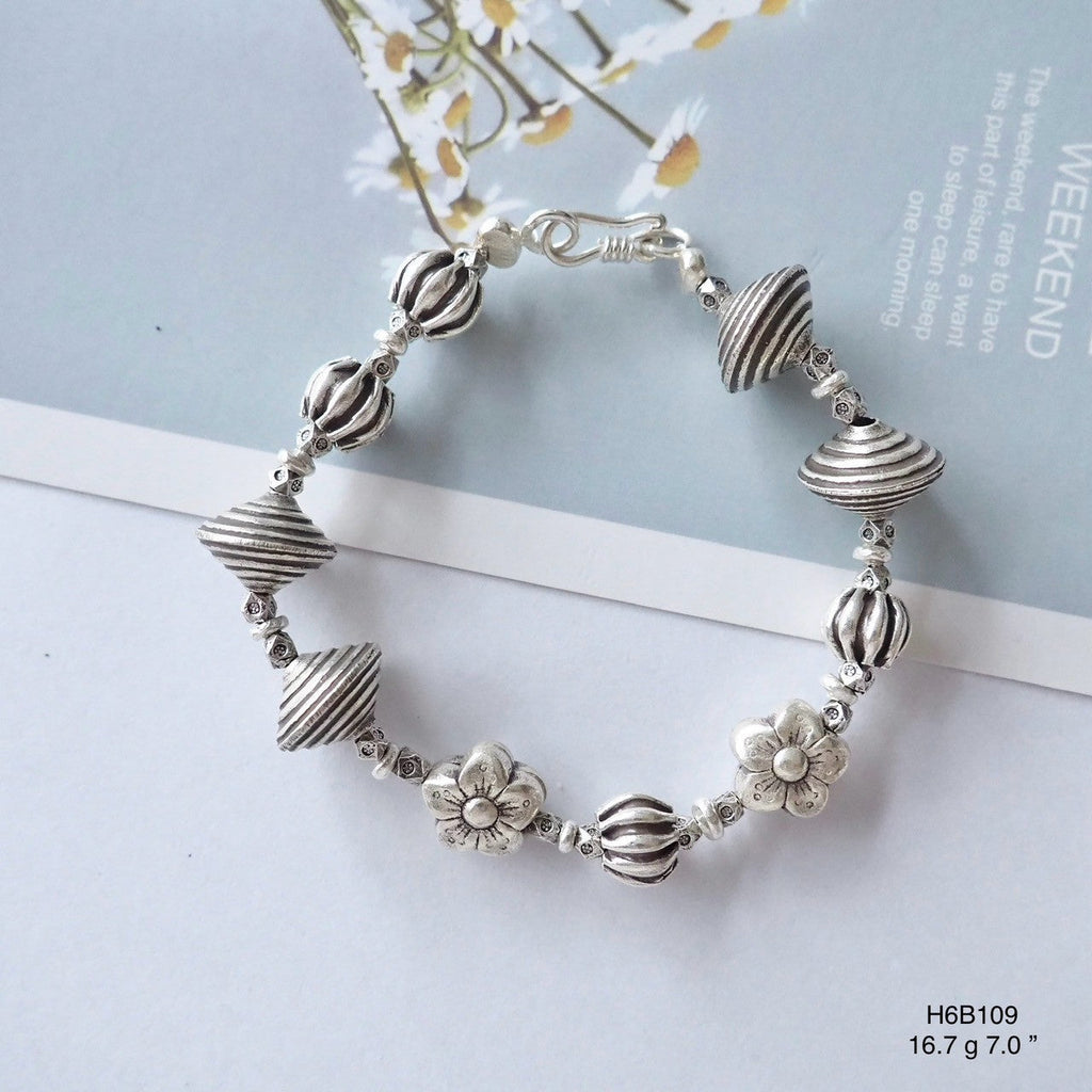 Feel the difference of a high-purity 98% silver bracelet.