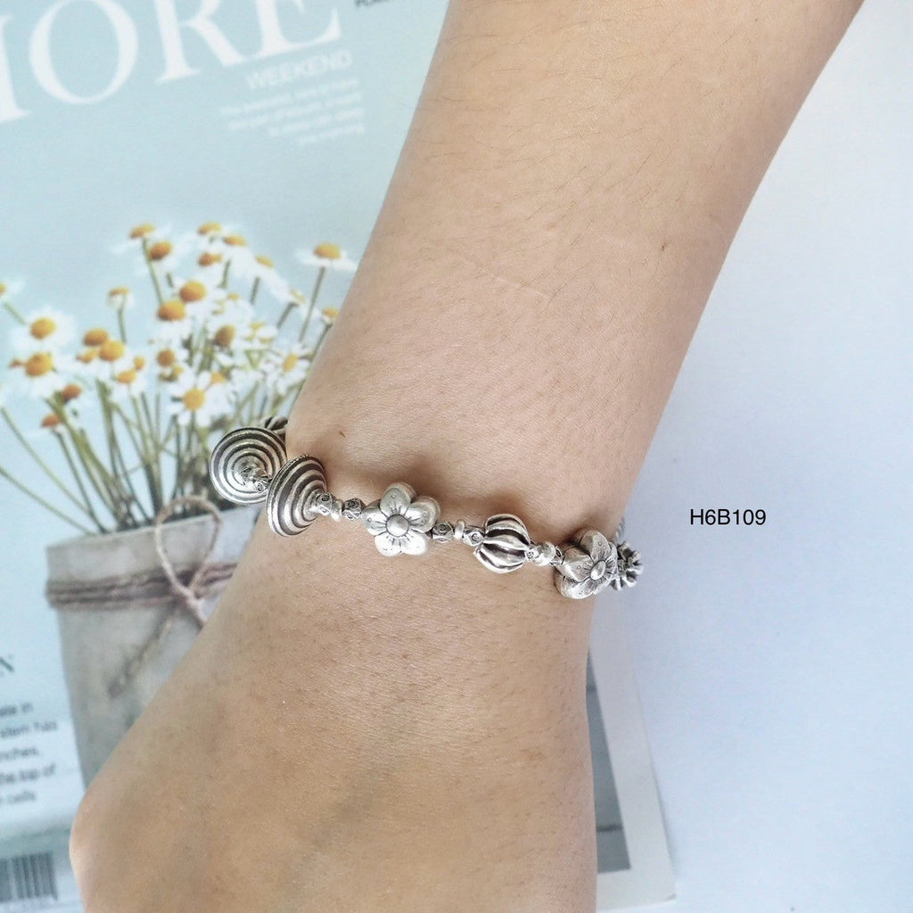 Feel the difference of a high-purity 98% silver bracelet.