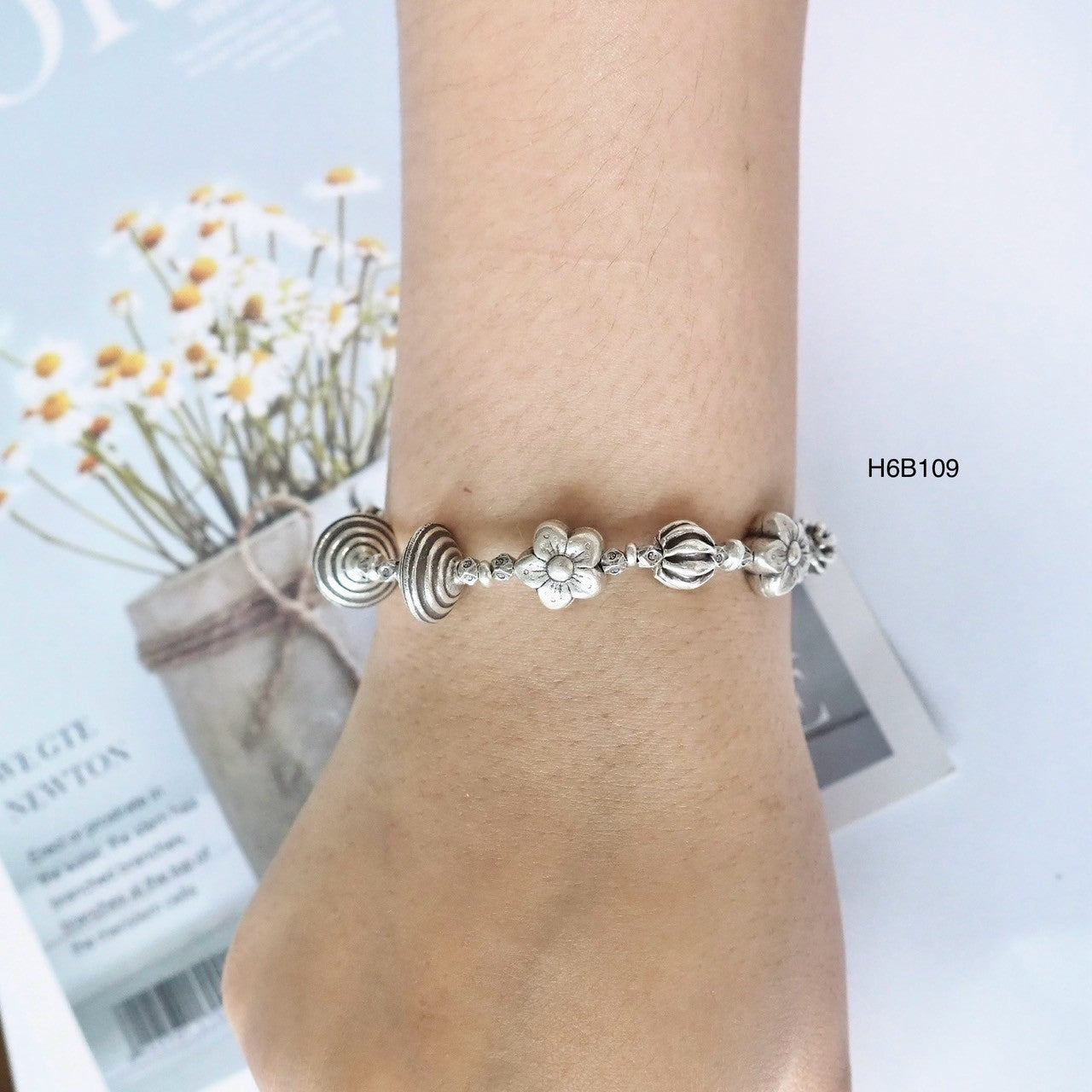 Feel the difference of a high-purity 98% silver bracelet.