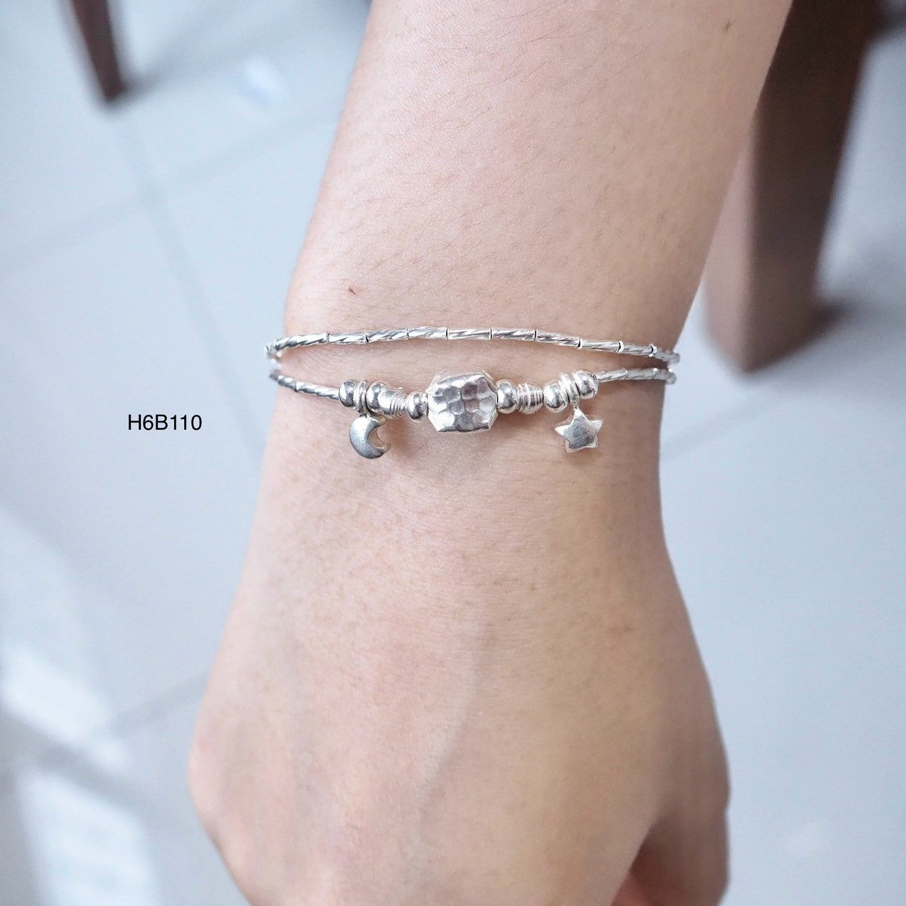 Luxury you can actually feel: the 98% silver bracelet.