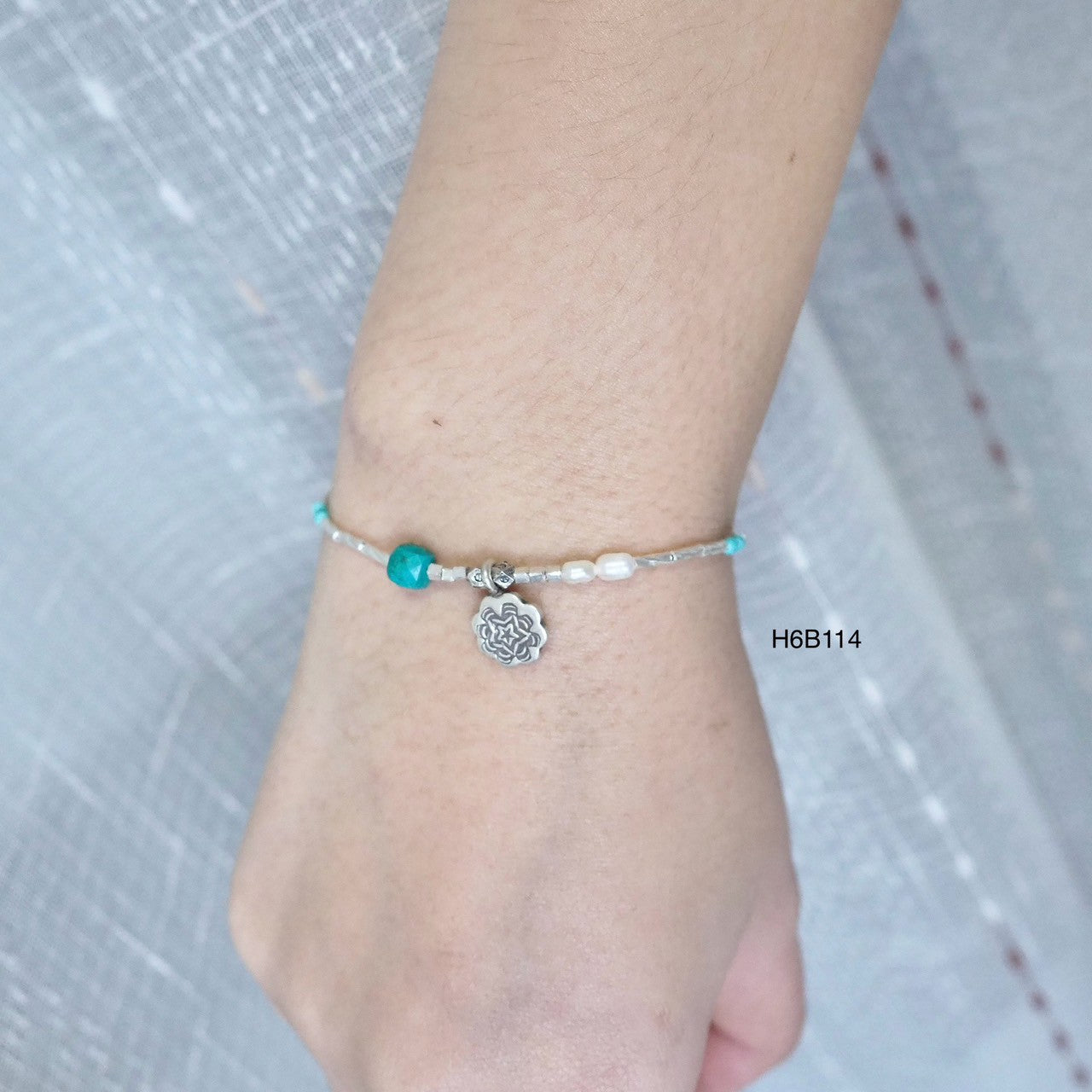 Stop scrolling! Your dream silver bracelet is right here.