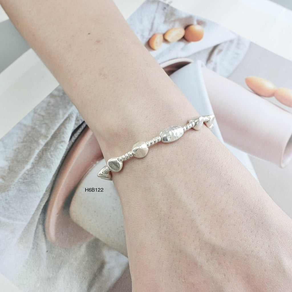 Selling fast: the 98% silver bracelet everyone wants