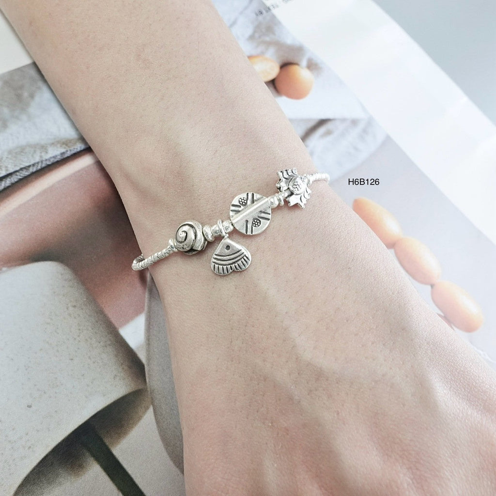 The 98% silver bracelet that sold out in 24 hours is back.