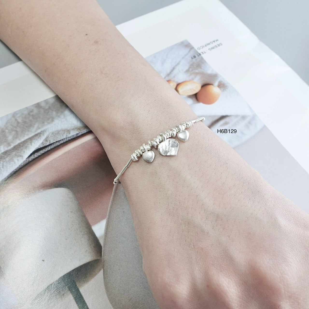 Claim your 98% silver bracelet before the timer hits zero.