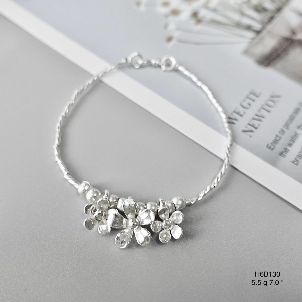 The gift they’ll never want to take off: this silver bracelet.