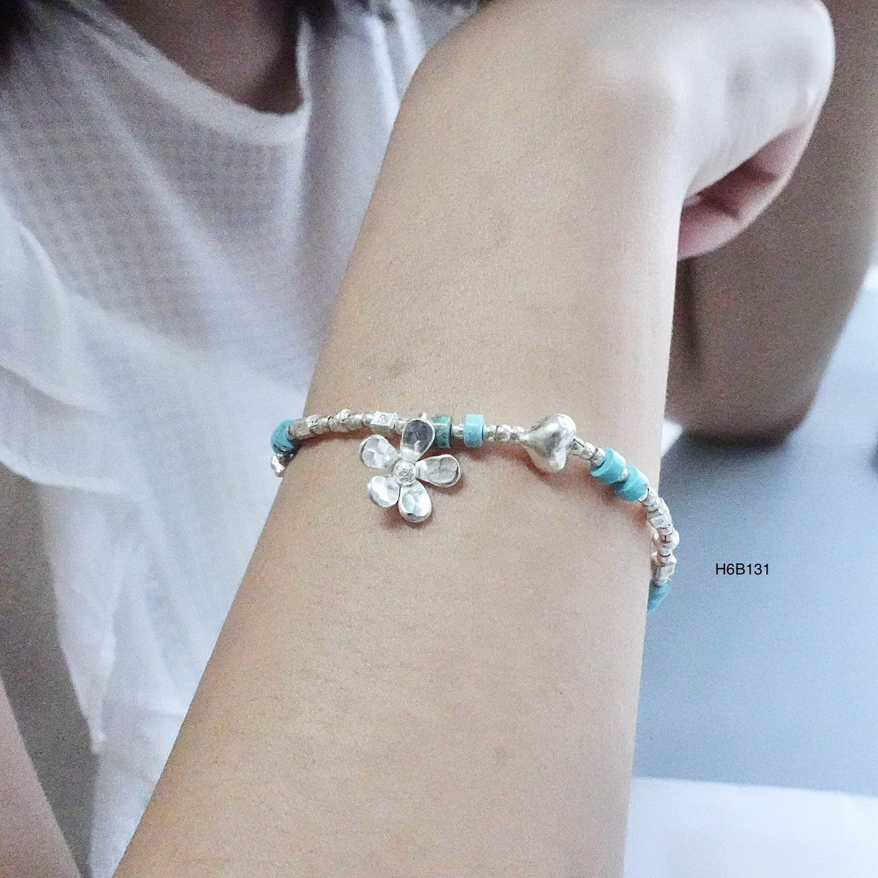 Perfect for stacking: the 98% silver bracelet of your dreams.