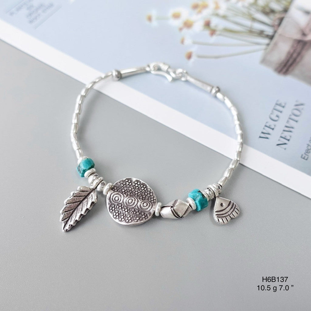 Timeless style starts with this 98% silver bracelet.