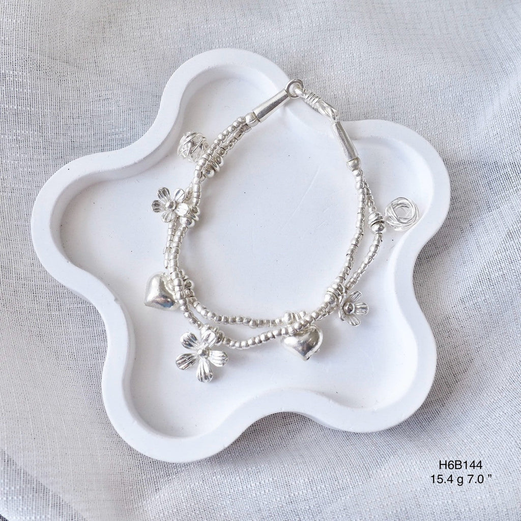 Shine brighter in this silver bracelet.