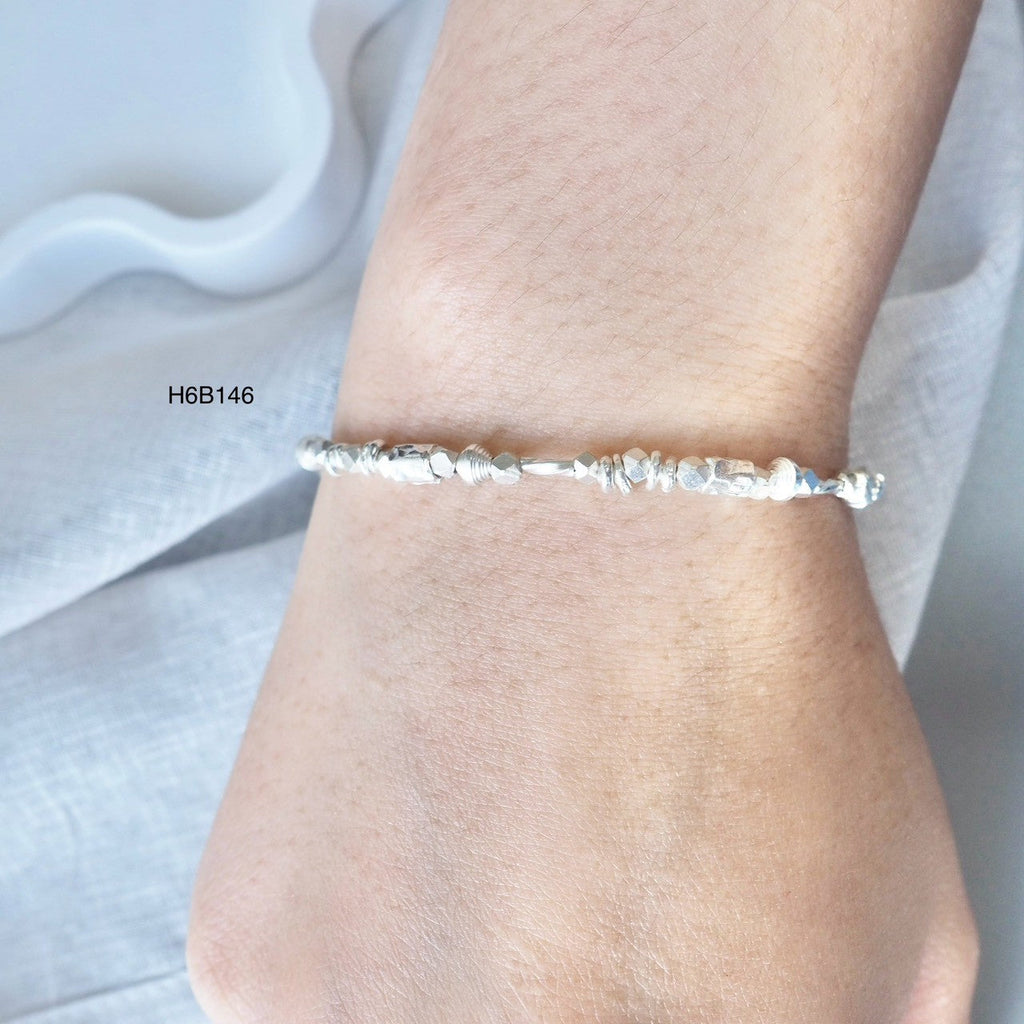 Obsessed with this 98% silver bracelet.