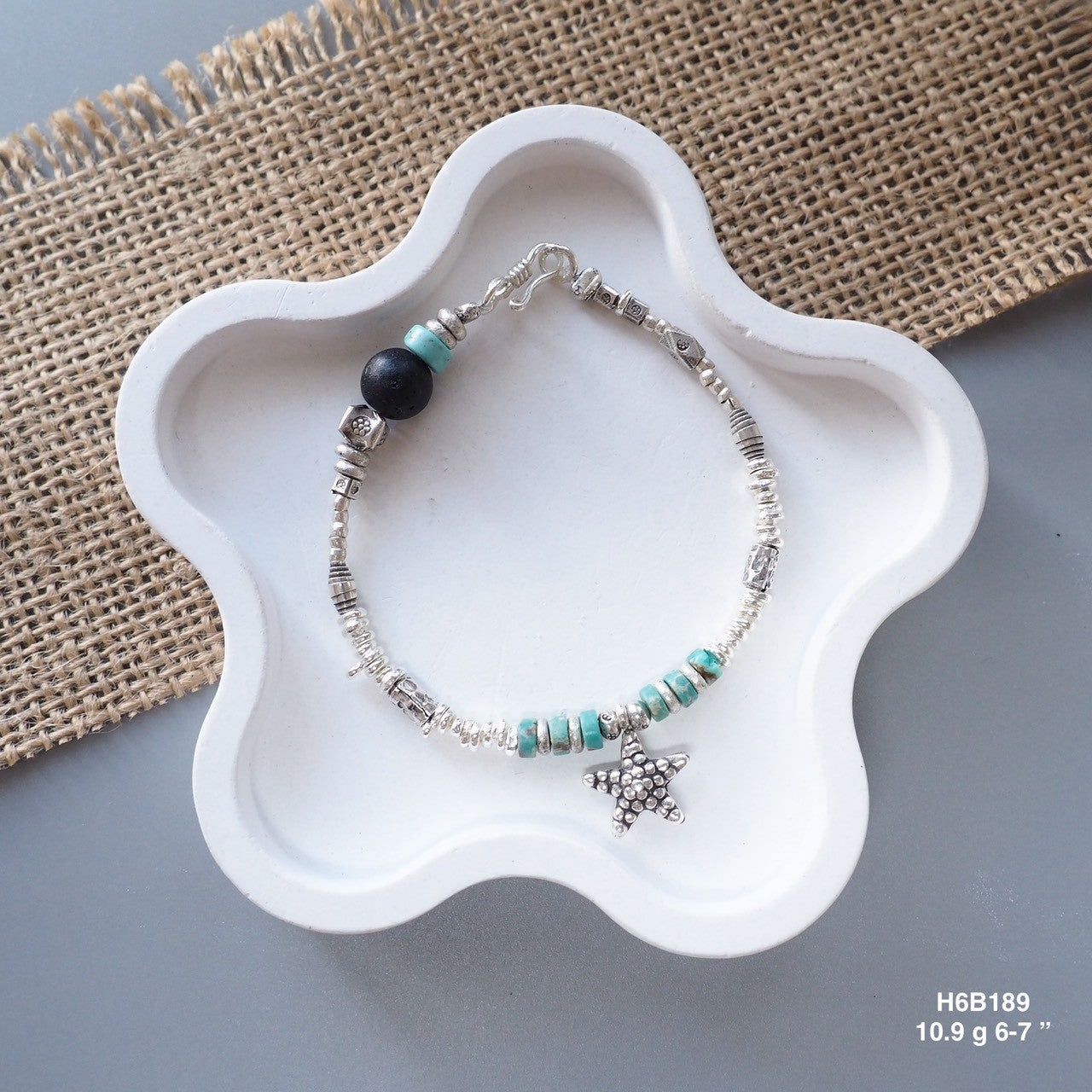 Higher purity, brighter shine. Experience this 98% silver bracelet.